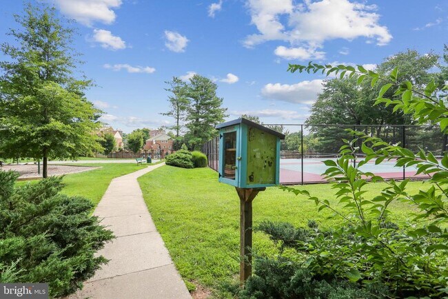 Building Photo - 11416 Empire Ln