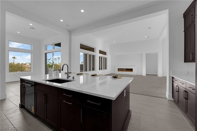 Building Photo - 4792 Outlook Peak St