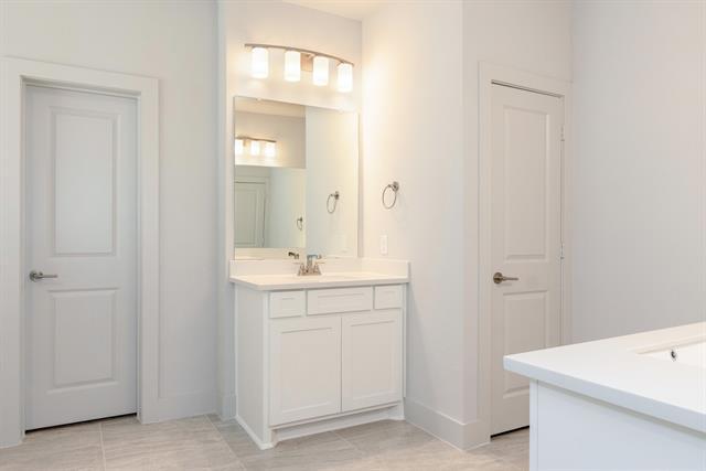 Building Photo - 3743 Milwaukee Ave