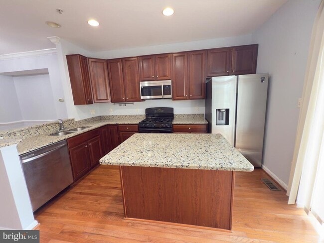 Building Photo - 11765 Skylark Rd
