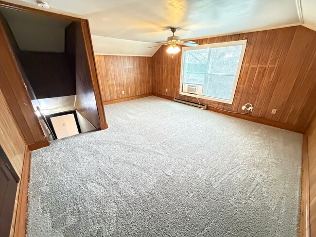 Building Photo - 2bd/1ba Duplex off Loop close to Downtown Kannapolis & Research Center