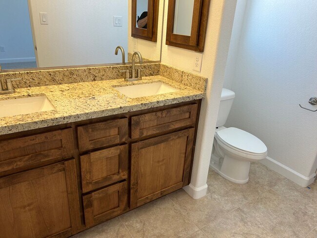 Building Photo - CIELO VERDE/ New Construction!