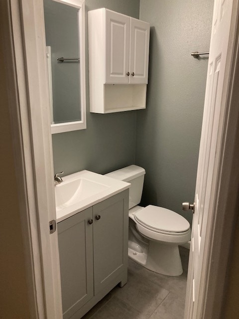 Second Bath - 2545 Teller St