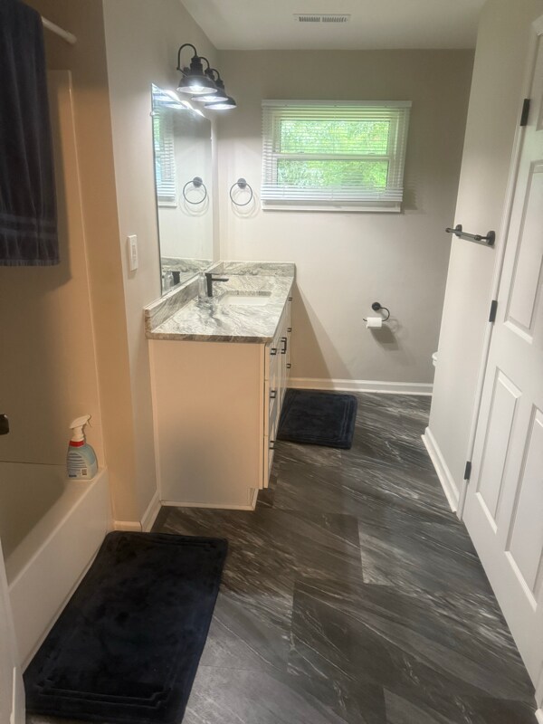 Building Photo - 207 Winchester Dr