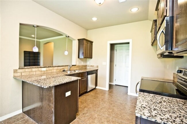 Building Photo - 3057 Azure Ave