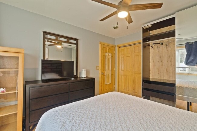 Building Photo - 3508 Givernaud Terrace