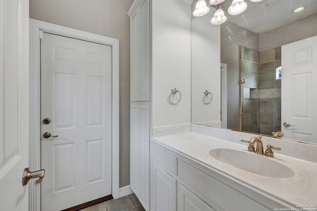 Building Photo - 9752 Trophy Oaks Dr