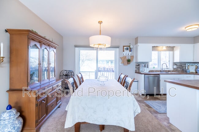 Building Photo - 1308 Green Acres Ct