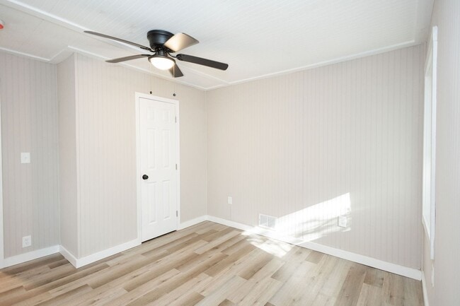 Building Photo - Updated 3BR/2BA Home – $500 OFF 1st Month!