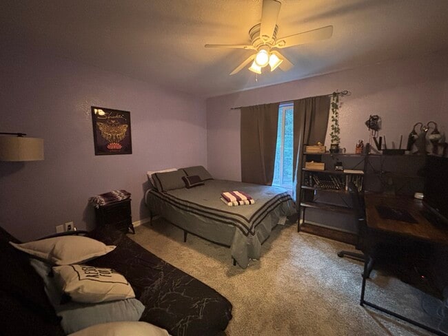 Building Photo - 5681 Manx Rd