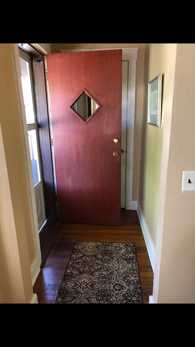 Entrance Way - 335 W 2nd St