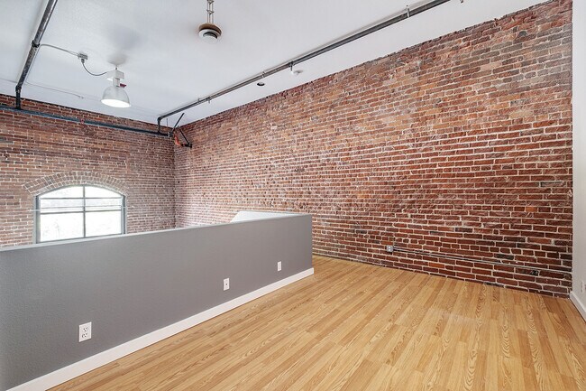 Building Photo - 701 Minnesota St