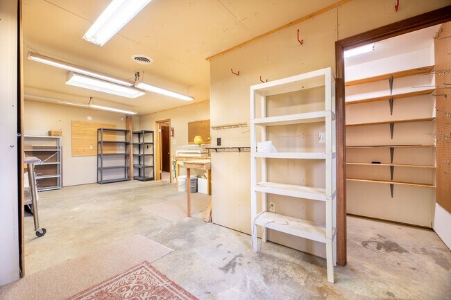 Building Photo - 7750 Melanie Cir