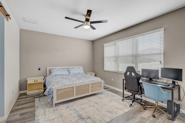 Building Photo - 11320 Scribner Station Ln