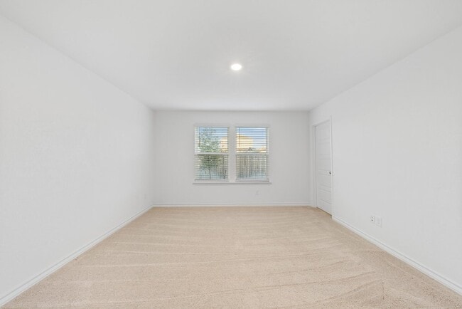 Building Photo - 817 Heartseed Ave