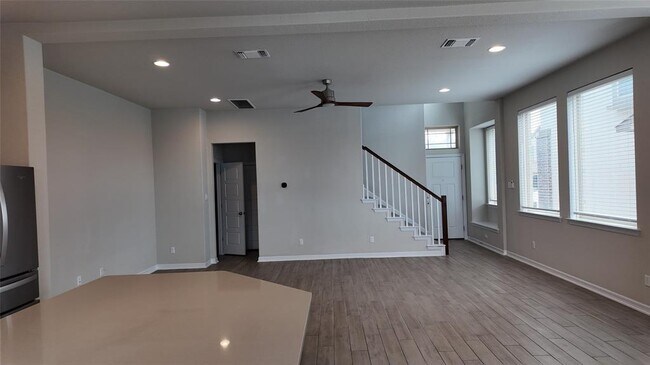 Building Photo - 2102 Dillon Pond Ln