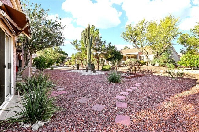 Building Photo - 3013 Sungold Dr