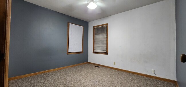 Bedroom 2 - 511 S Bell Ave