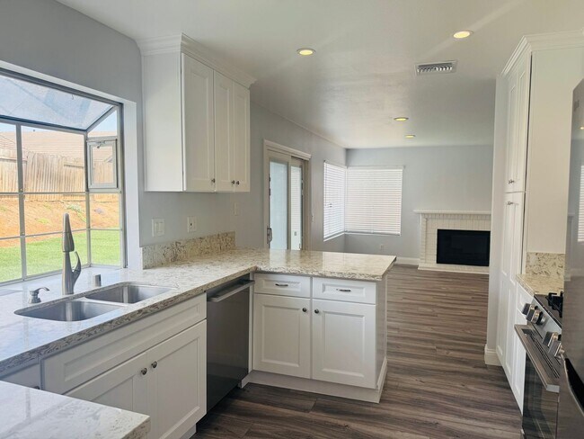 Building Photo - 1435 Spyglass Way