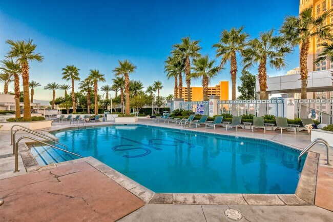 Building Photo - 2700 Las Vegas Blvd S