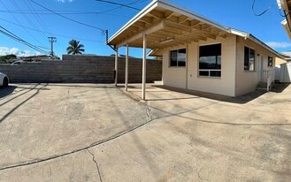 Building Photo - 200 Lono Ave