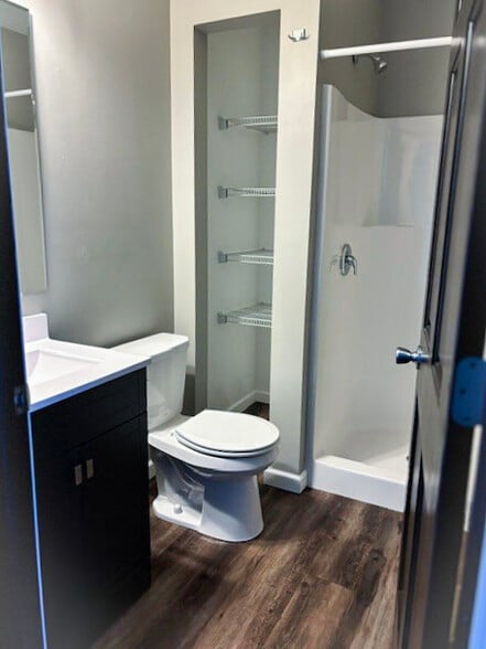 Building Photo - 1987 Southridge Ave