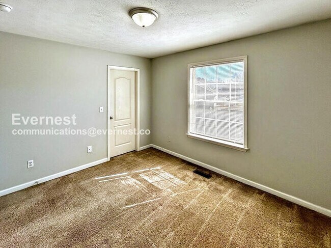 Building Photo - 1636 Joel Dr