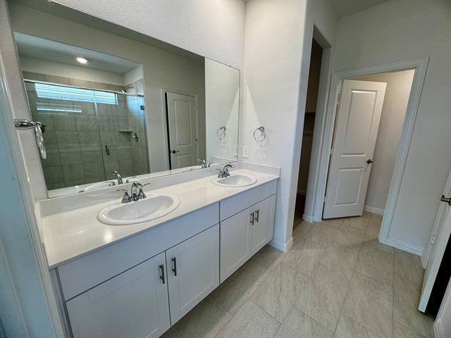 Building Photo - 1362 Los Olmos Ln