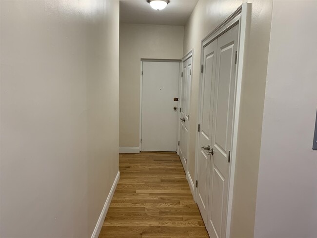 Building Photo - 285 Harvard St