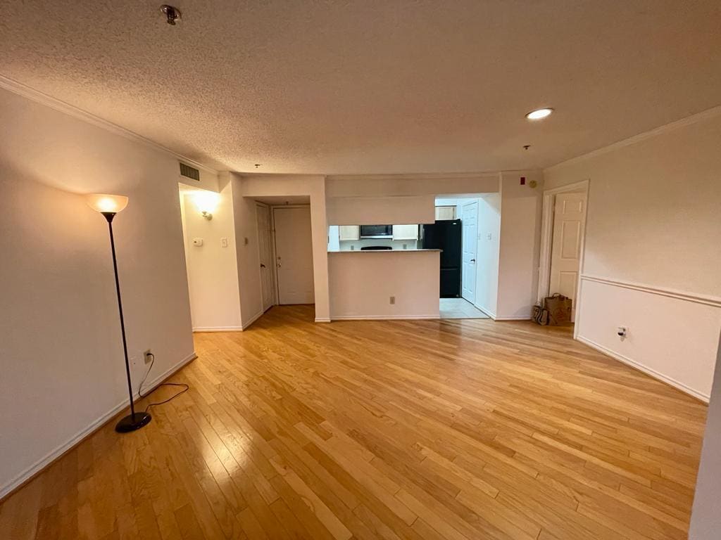 Building Photo - 1524 Lincoln Way