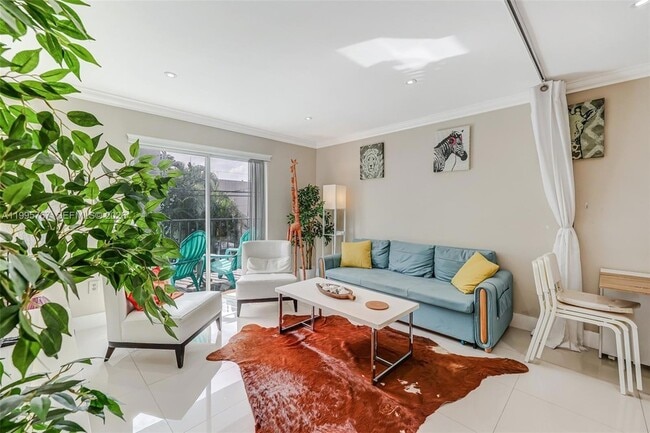 Building Photo - 618 Euclid Ave