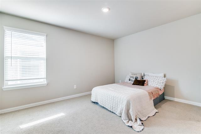 Building Photo - 7201 Bronco Blf