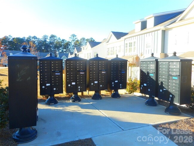 Building Photo - 3007 Glenn Hope Wy