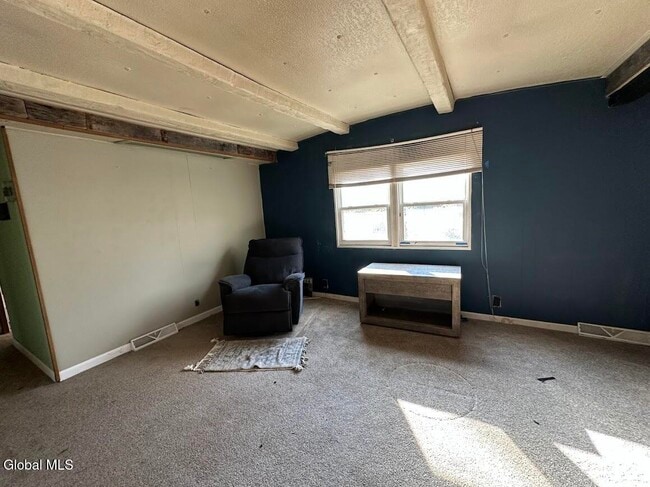 Building Photo - 98 Point Breeze Rd