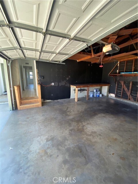 Building Photo - 2310 W Ituni St