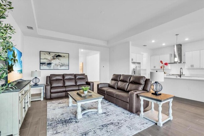 Building Photo - 5522 Lightning Whelk Ln