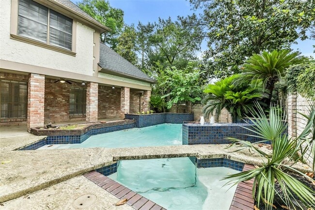 Building Photo - 16019 Stratton Park Dr