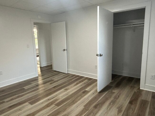 Building Photo - 156 Garfield Ave