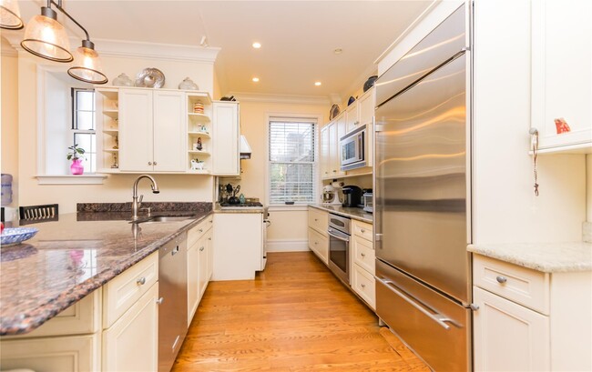 Building Photo - 4513 Manhattan College Pkwy