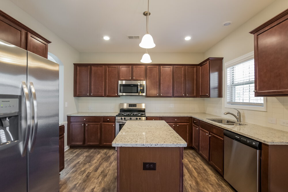 Building Photo - 345 Lenore Ct