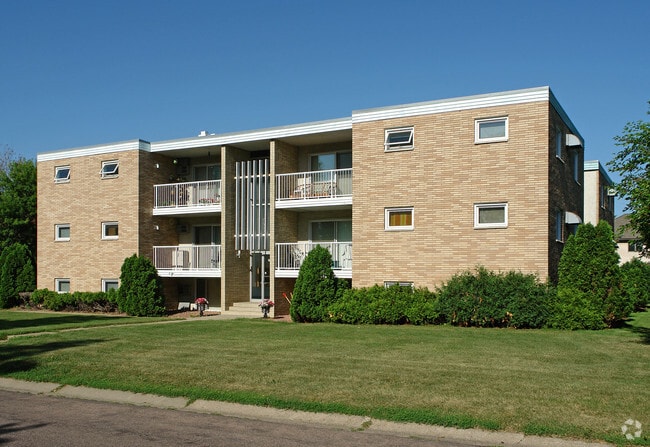 Building Photo - 1707 Lindig St