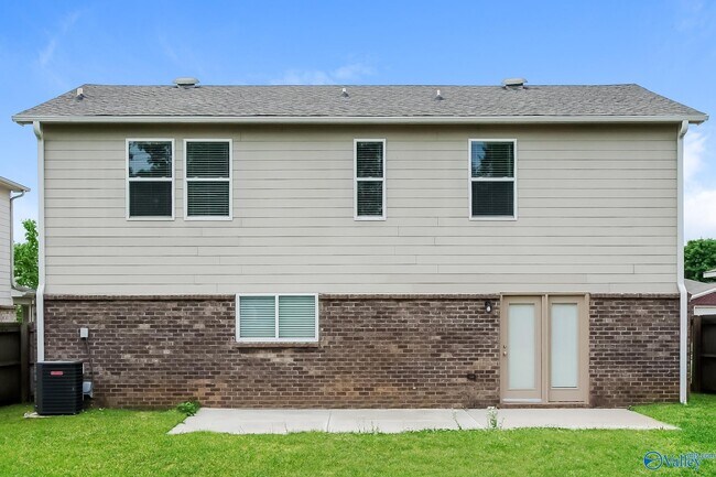 Building Photo - 129 Forestbrook Dr