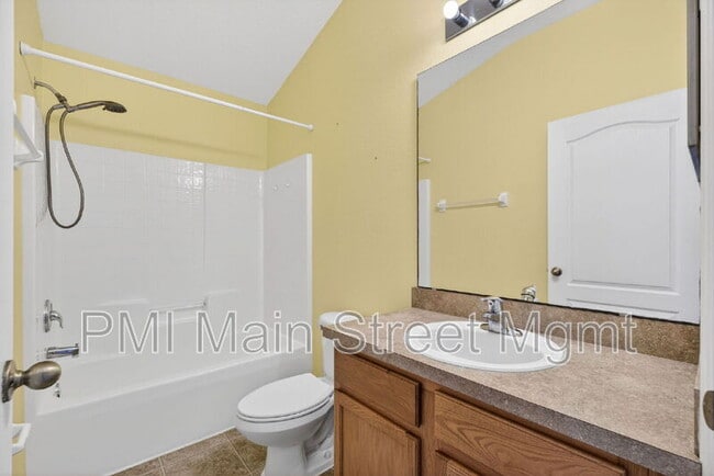 Building Photo - 10935 Derringer Dr