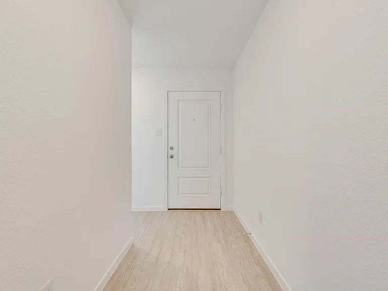 Building Photo - 1838 Sanderling St