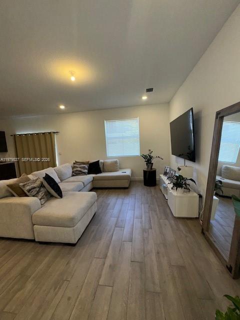 Building Photo - 804 SE 18th St