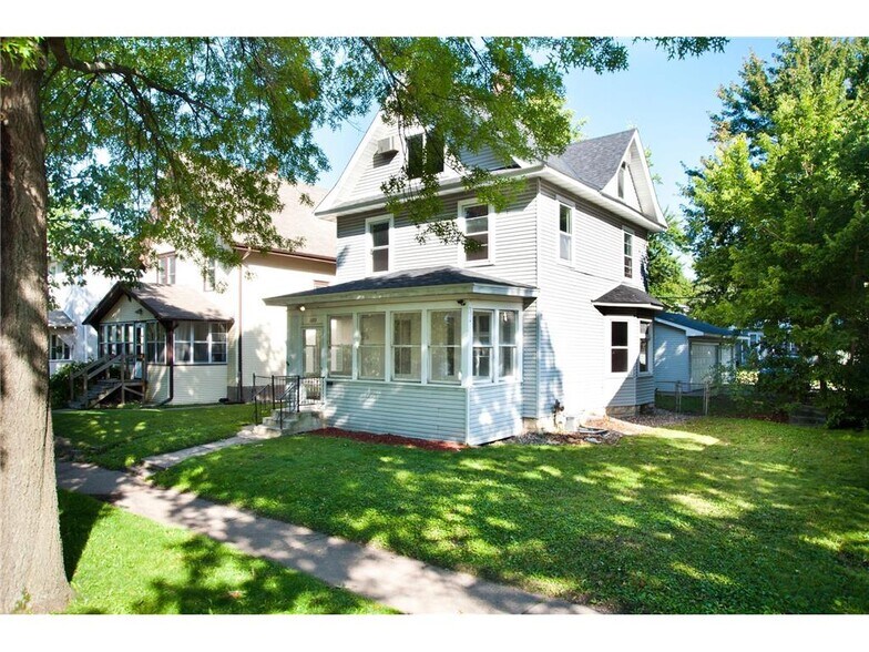 Building Photo - 1689 Marshall Ave