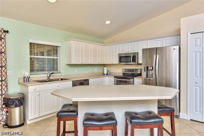 Building Photo - 25161 Killdeer Dr