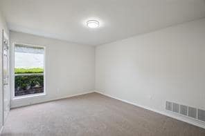 Building Photo - 2215 Hunters Run Dr