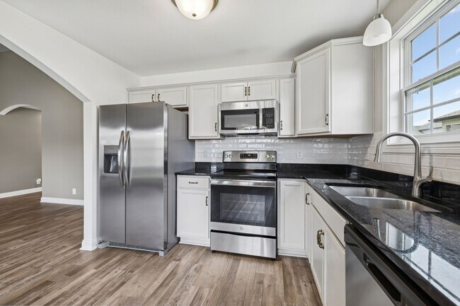 Building Photo - 219 Dugger Dr