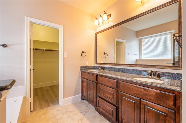 Building Photo - 4513 Oxbow Dr